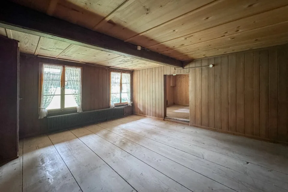 Progetto con storia e prospettiva: oltre 3.600 m² di terra e due parti di casa sulla riva del fiume – foto 10 di 15