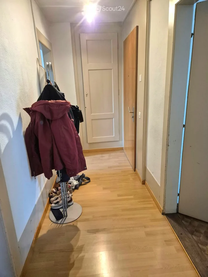 Charming 3.5-room attic apartment at Kreuzplatz in Konolfingen