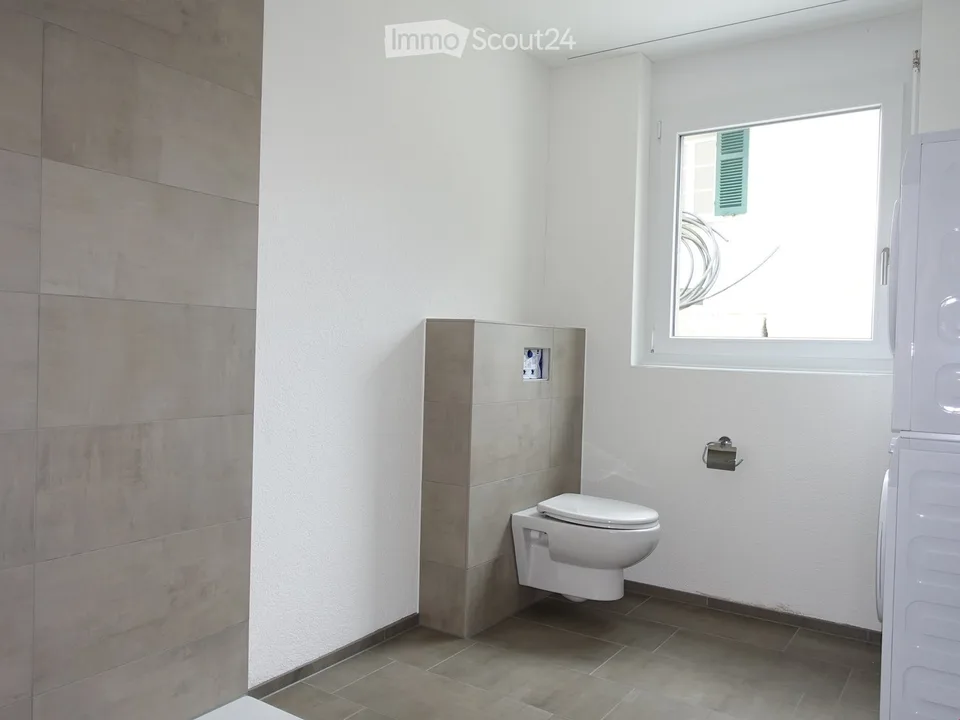 Appartement moderne 2.5 pièces au rez-de-chaussée à Unterkulm