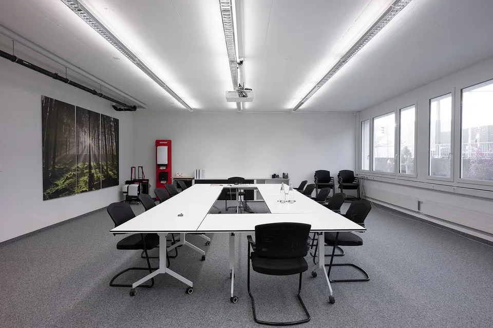 Flexible Geschäftsfläche im Rohbau – Gestalten Sie nach Ihren Bedürfnissen – Foto 11 von 14