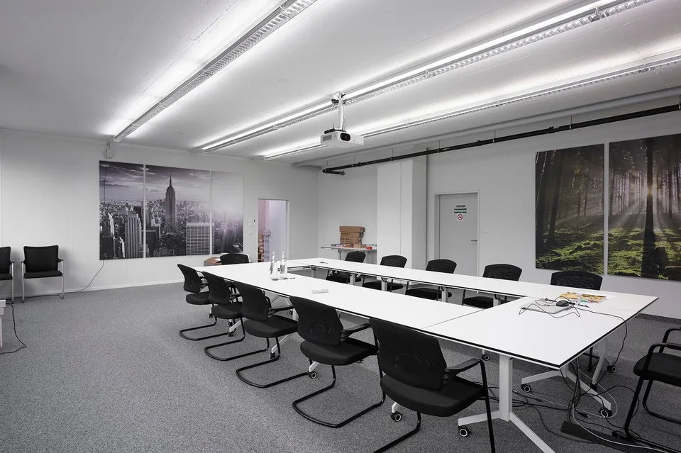 Flexible Geschäftsfläche im Rohbau – Gestalten Sie nach Ihren Bedürfnissen – Foto 10 von 14