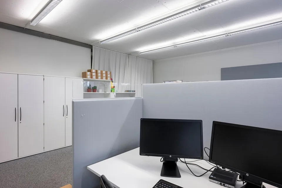 Flexible Geschäftsfläche im Rohbau – Gestalten Sie nach Ihren Bedürfnissen – Foto 7 von 14