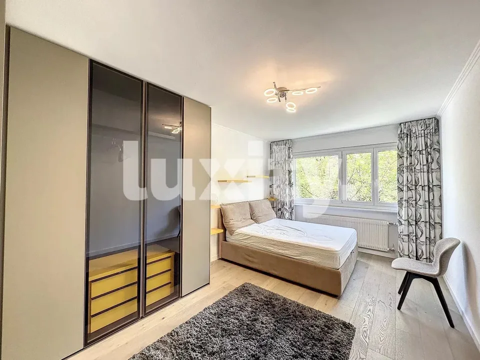 Prachtiges 4-Zimmer-Wohnung mit hohem Standard im Herzen von Florissant!