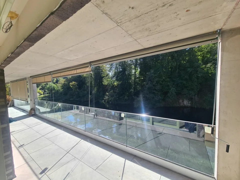 First-time rental! 3.5-room apartment with terrace directly on the water, including parking space
