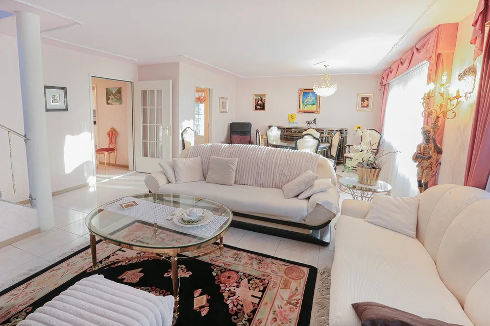Maison de famille charmante de 7,5 pièces dans un quartier calme et central – photo 6 sur 18