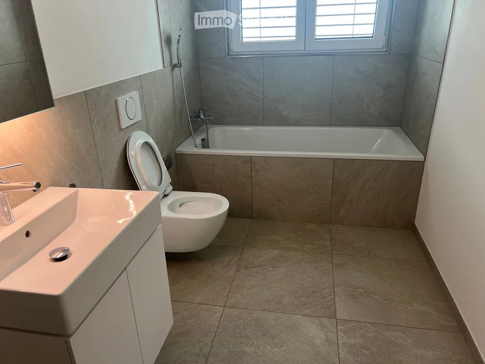 Casa a schiera nuova di 5 locali a Péry – disponibile immediatamente