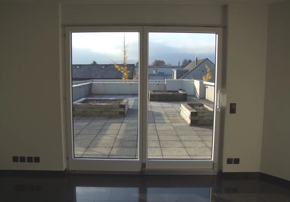 Grosszügige 4.5-Zimmer-Wohnung mit grosser Terrasse ca. 158 m² Gesamtfläche im Zentrum von Reinach Basel