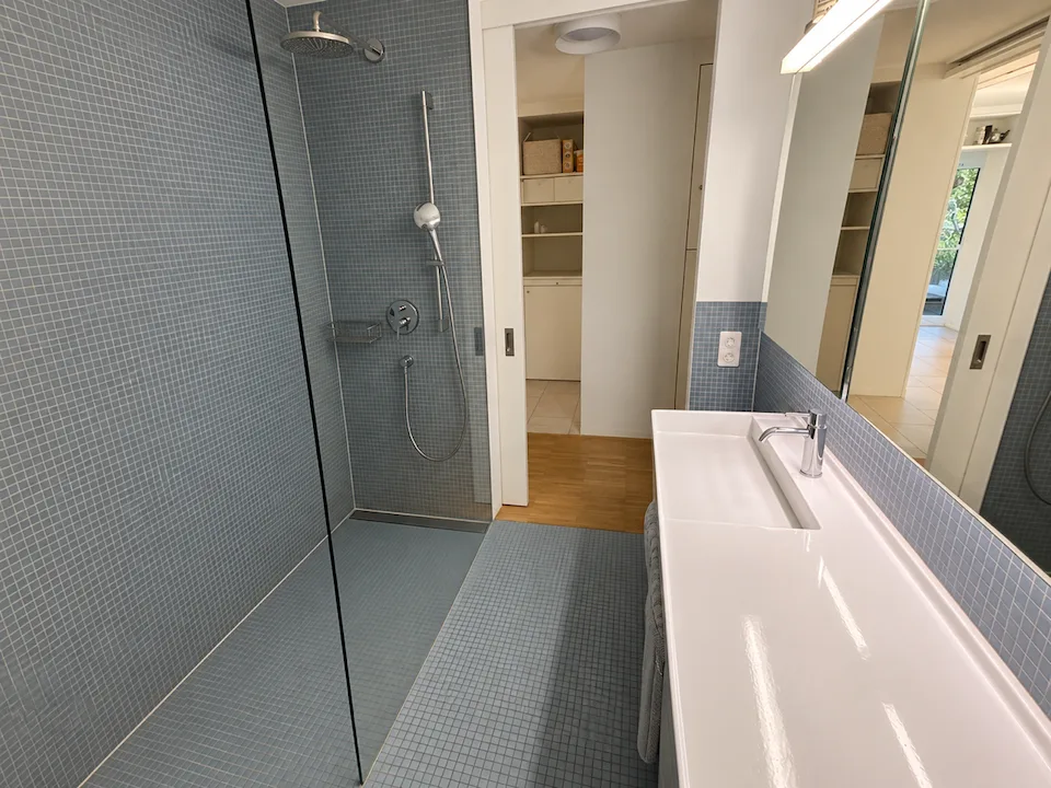 4-Zimmer-Wohnung im Grünen mit Garten in Küsnacht