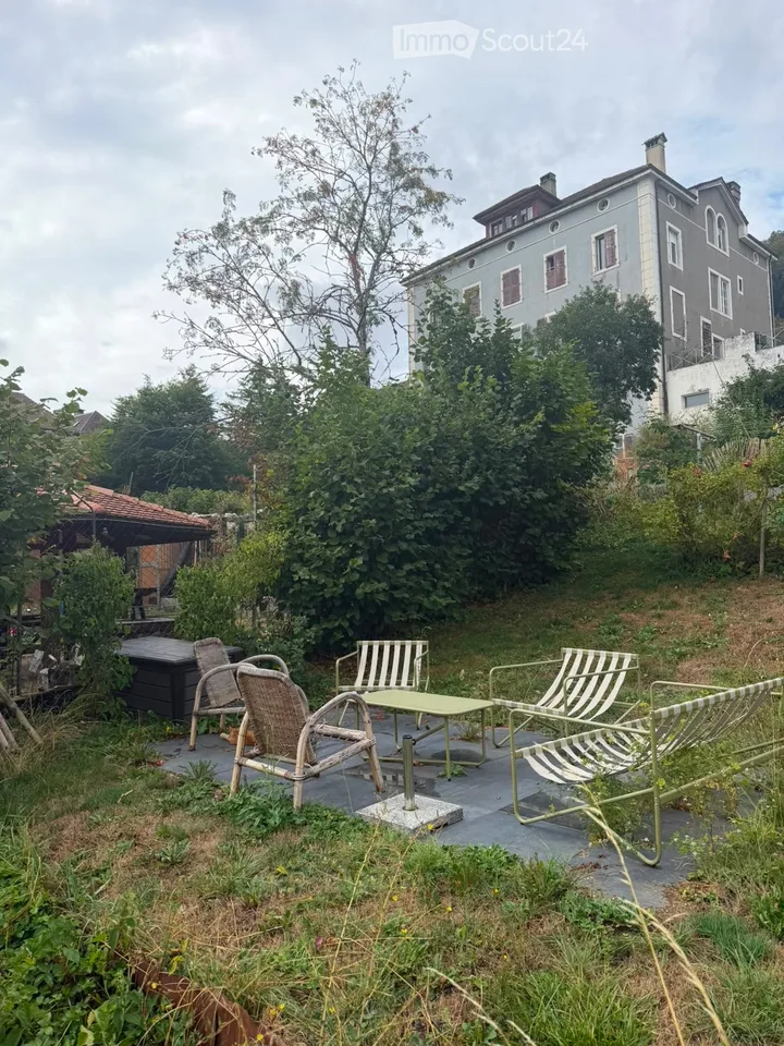 Charming 1-room apartment in Renan BE