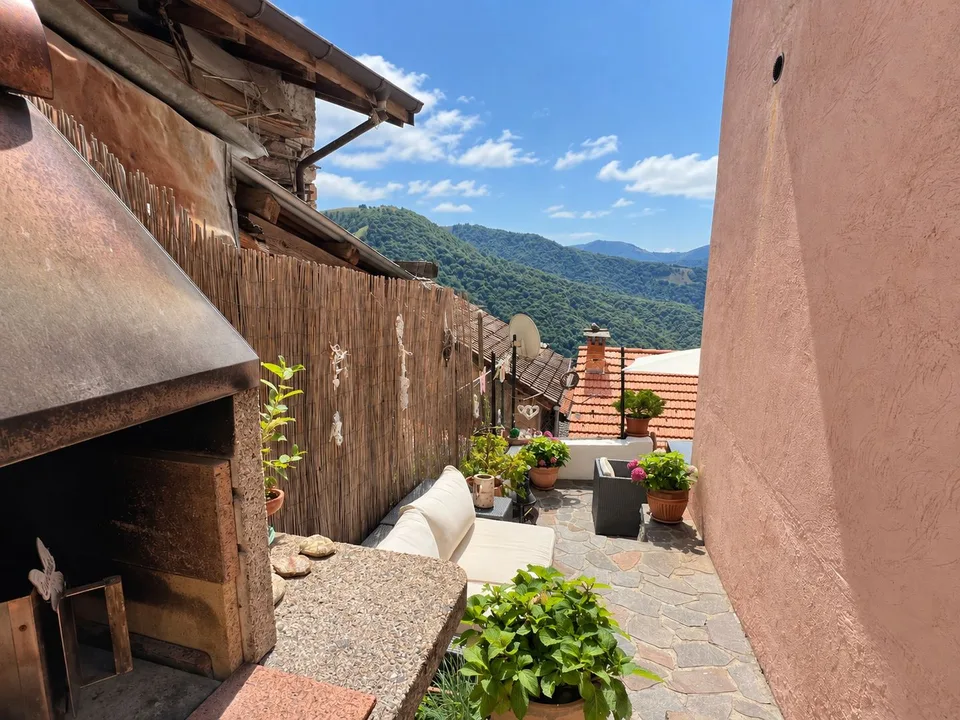 Roncapiano: Schönes Reihenhaus mit Bergblick – Foto 16 von 17