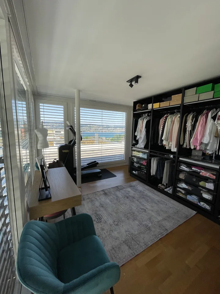 4½ ZIMMER-DACHWOHNUNG IN WÄDENSWIL (ZH), MÖBLIERT, TEMPORÄR
