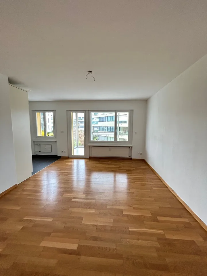 Bright 3.5-room apartment with balcony in Rorschacherberg