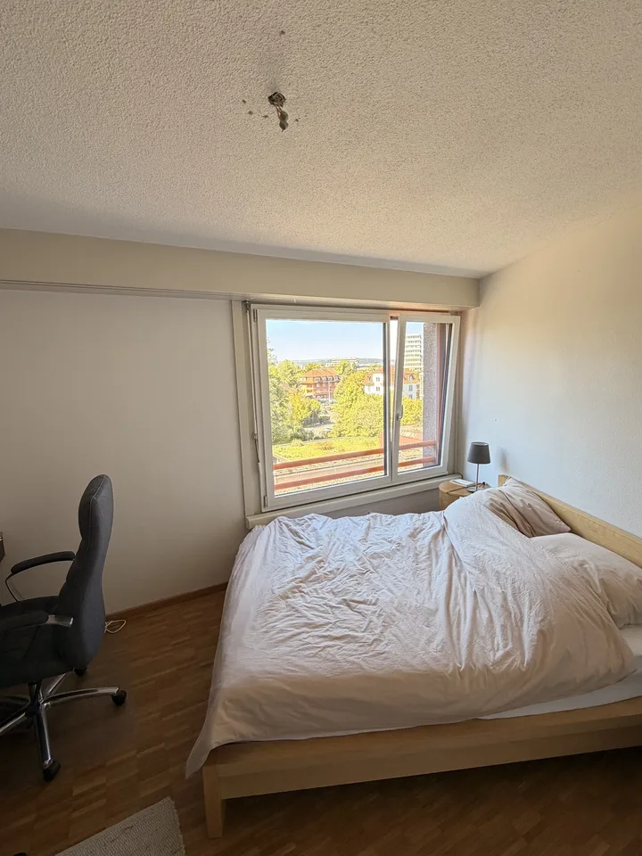 Zimmer in 5er WG zur Untermiete | 4 Monate | Uetliberg