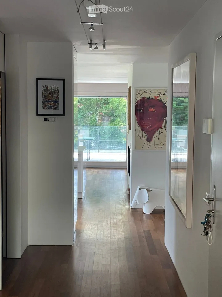 Exklusive 4.5-Zimmer-Duplex-Wohnung mit Kamin und Garage am Zürichberg