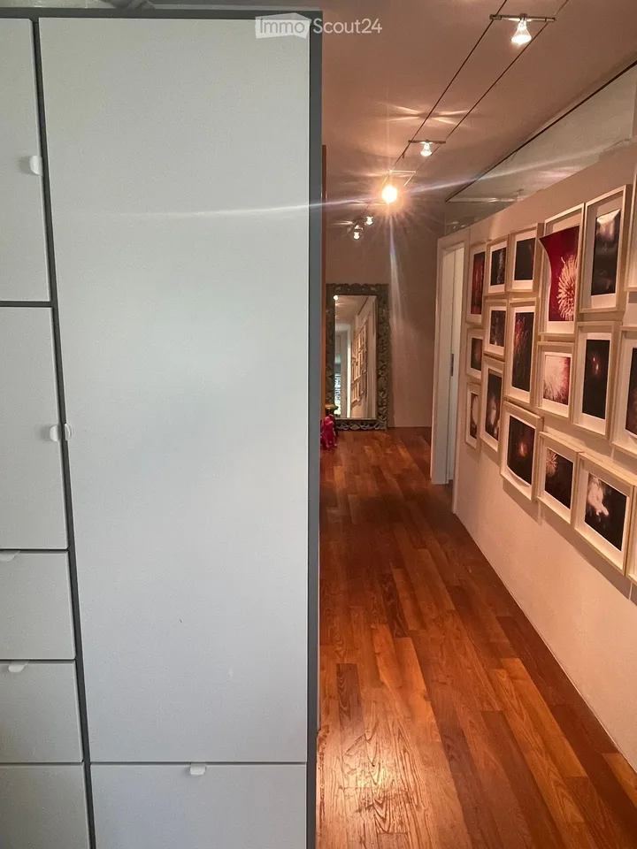 Exklusive 4.5-Zimmer-Duplex-Wohnung mit Kamin und Garage am Zürichberg