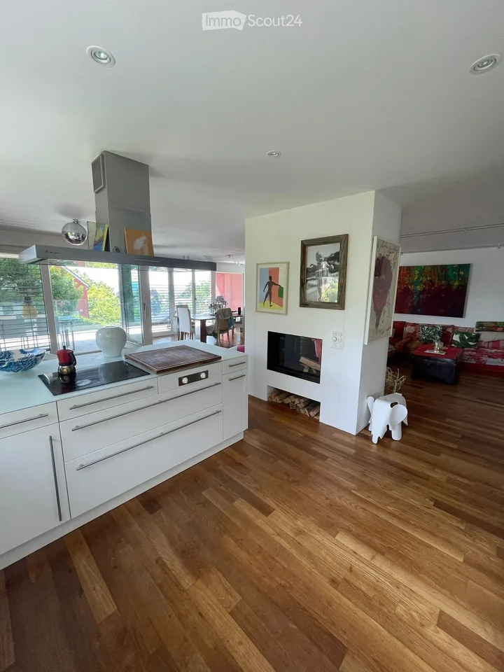 Exklusive 4.5-Zimmer-Duplex-Wohnung mit Kamin und Garage am Zürichberg