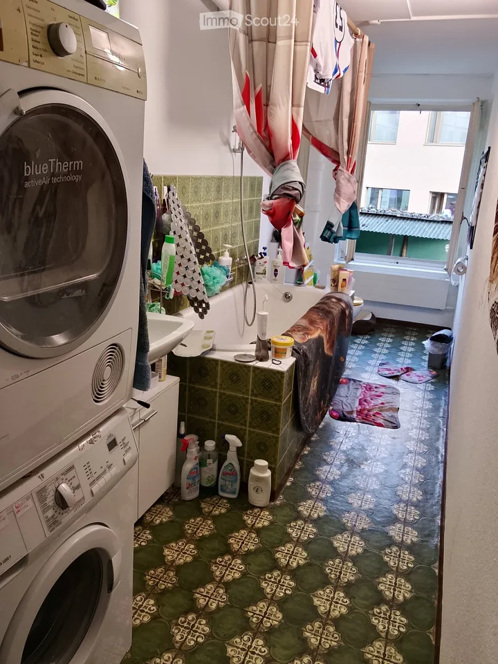 4 1/2 room apartment for rent from November 1st for 1040.-
