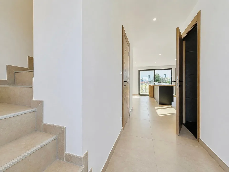 Neues Reihenhaus mit 106 m² und schönen Ausstattungen in Saint-Cergues – Foto 7 von 13