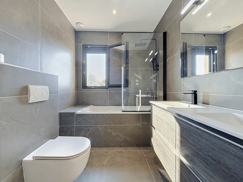 Neues Reihenhaus mit 106 m² und schönen Ausstattungen in Saint-Cergues – Foto 10 von 13