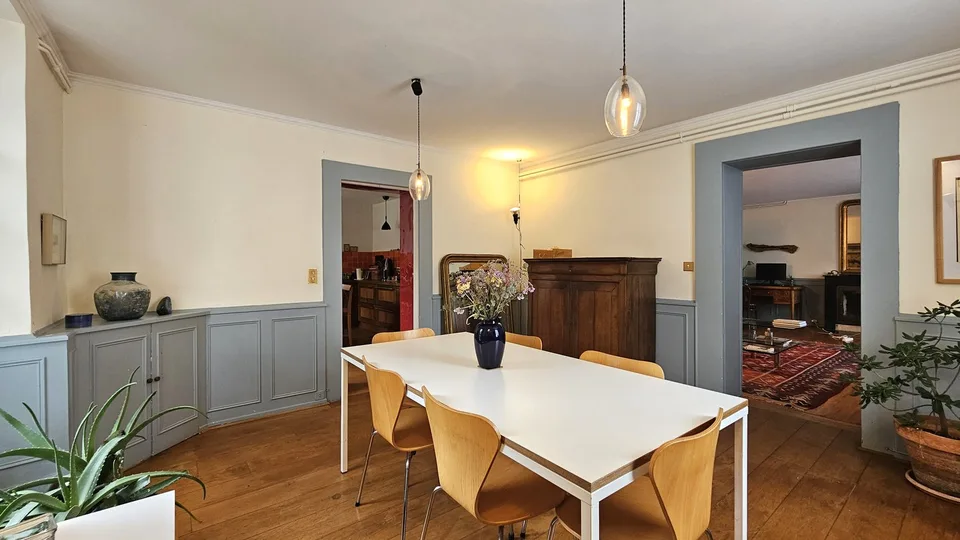 Zentrum Ferney, Haus von 200m2 + Anbau von 41m2 auf Grundstück von 1590m2 – Foto 6 von 13