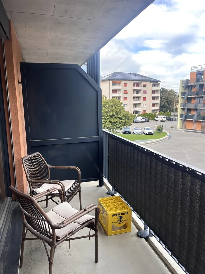 Helles möblierte 3,5-Zimmer-Wohnung mit Balkon und Bergblick in Martigny