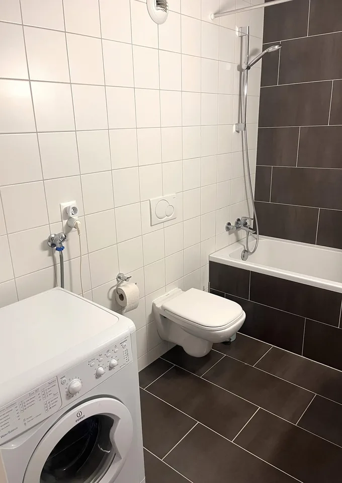 Helles möblierte 3,5-Zimmer-Wohnung mit Balkon und Bergblick in Martigny
