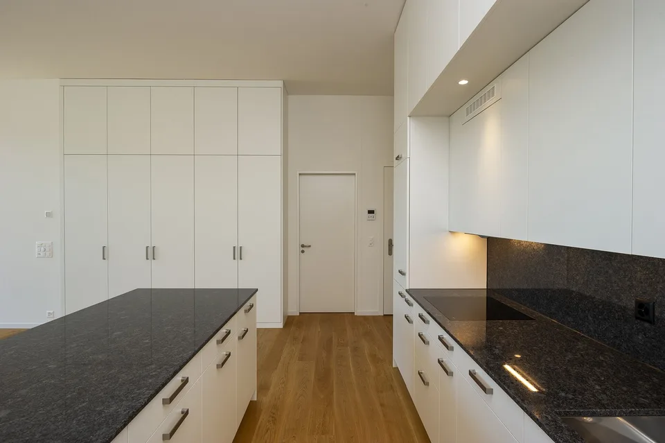 Appartement spacieux 2.5 pièces dans le quartier Postareal Baden avec balcon de 17 m²