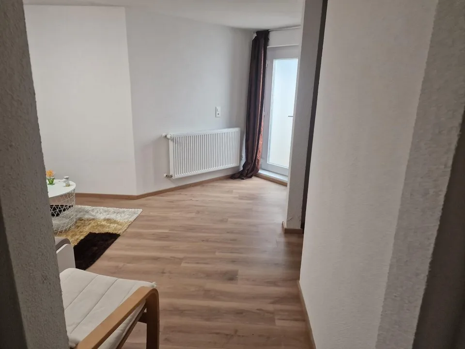 Studio 1.5 Zimmer zu übernehmen, verfügbar sobald wie möglich