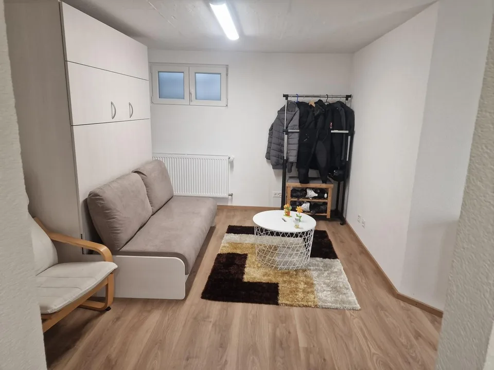 Studio 1.5 Zimmer zu übernehmen, verfügbar sobald wie möglich