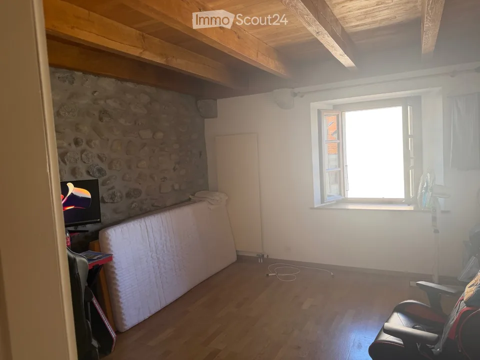 Charmanter Duplex mit Charakter 5,5 Zimmer 130 m² + Garten