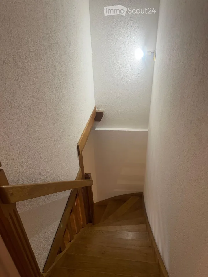 Charmanter Duplex mit Charakter 5,5 Zimmer 130 m² + Garten