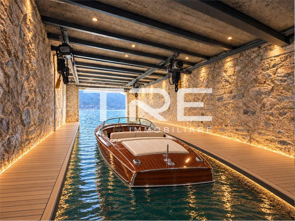 Neue Villa MIT SEEFRONT und ZWEI privaten Darsenen – Foto 3 von 13