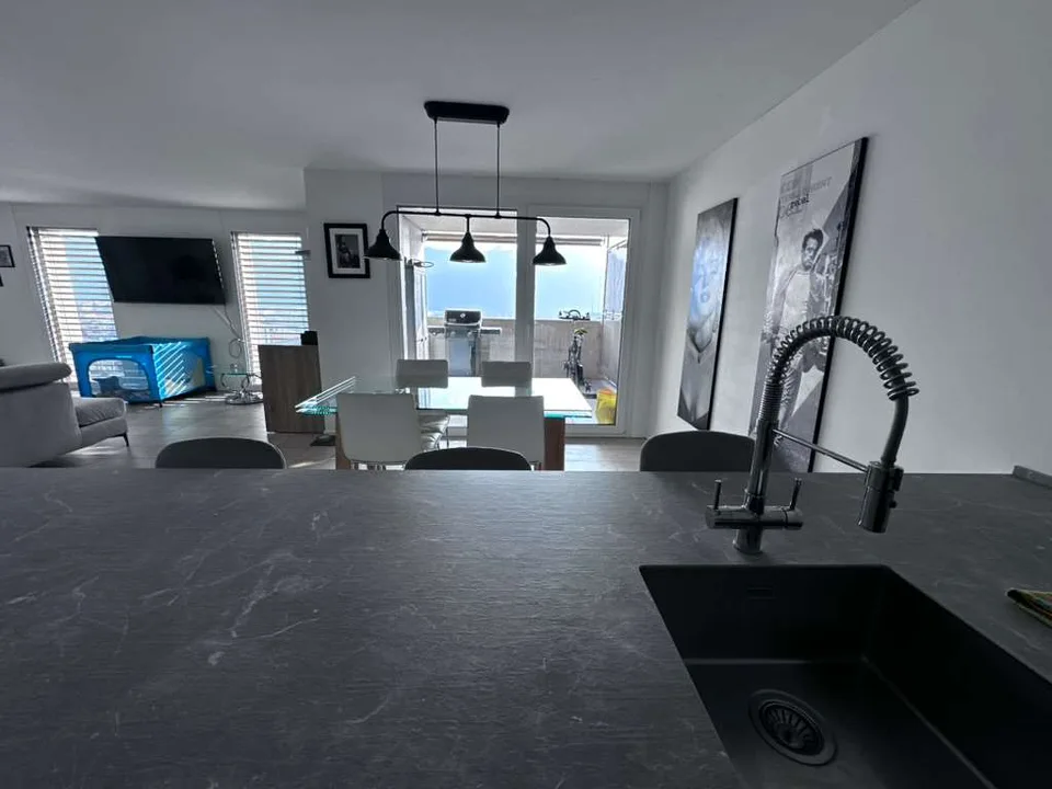 Helles 3,5-Zimmer-Wohnung mit großen Terrassen – Foto 9 von 13