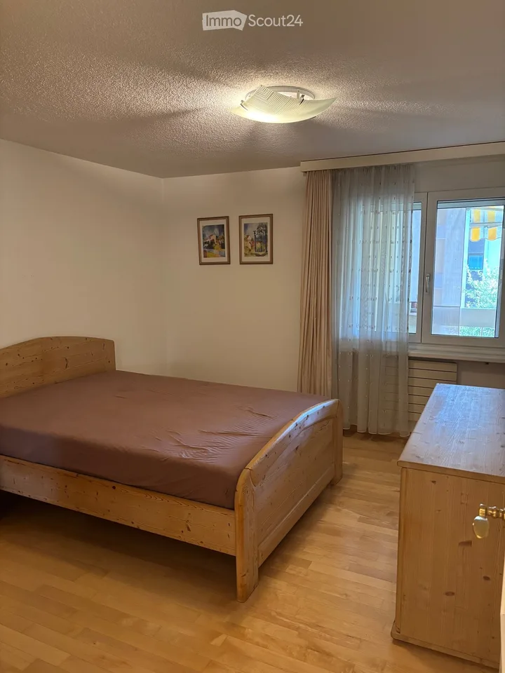 Appartement attractif de 3,5 pièces avec balcon géant et garage individuel