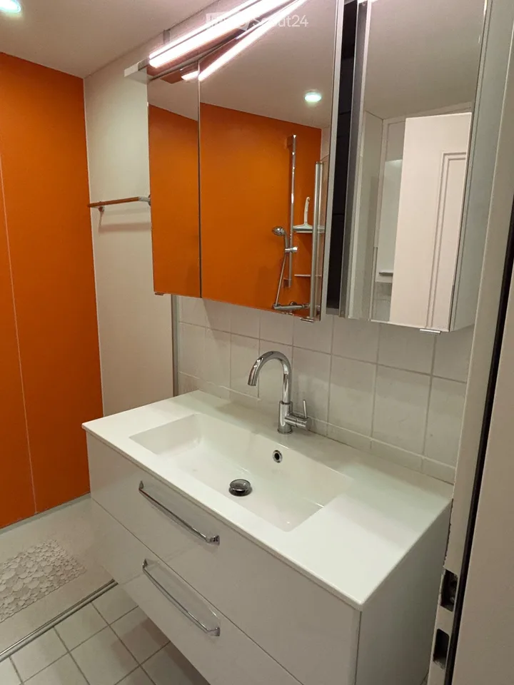 Appartement attractif de 3,5 pièces avec balcon géant et garage individuel