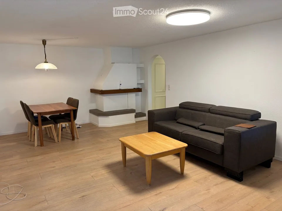 Appartement attractif de 3,5 pièces avec balcon géant et garage individuel