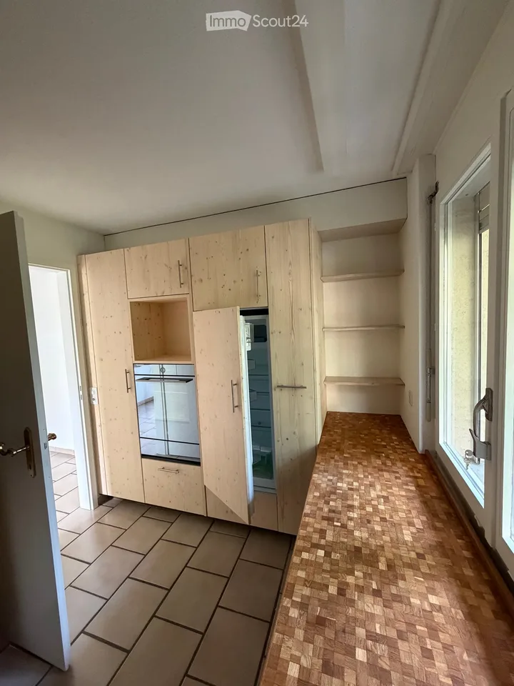 One-sided 4.5-room single-family house with separate garage