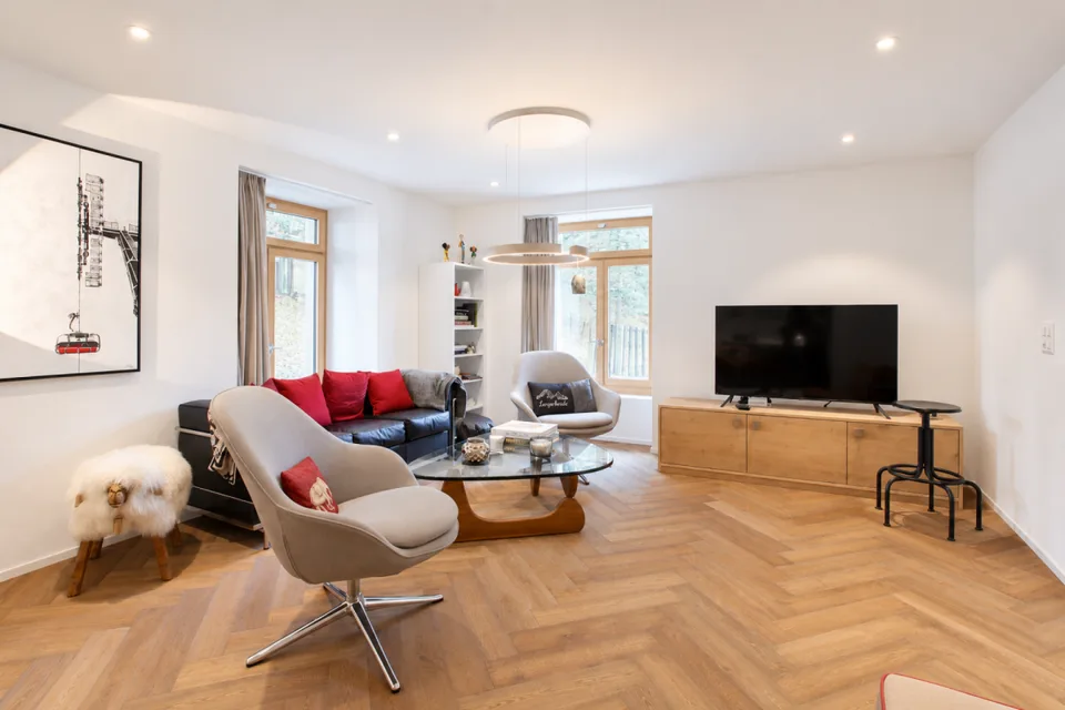 3.5 Zimmerwohnung mit extravagantem Innenausbau – Foto 2 von 13
