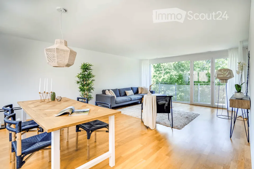 Nachmieter gesucht für: Helle 4.5-Zimmer-Wohnung mit Balkon und schöner Aussicht in Anglikon