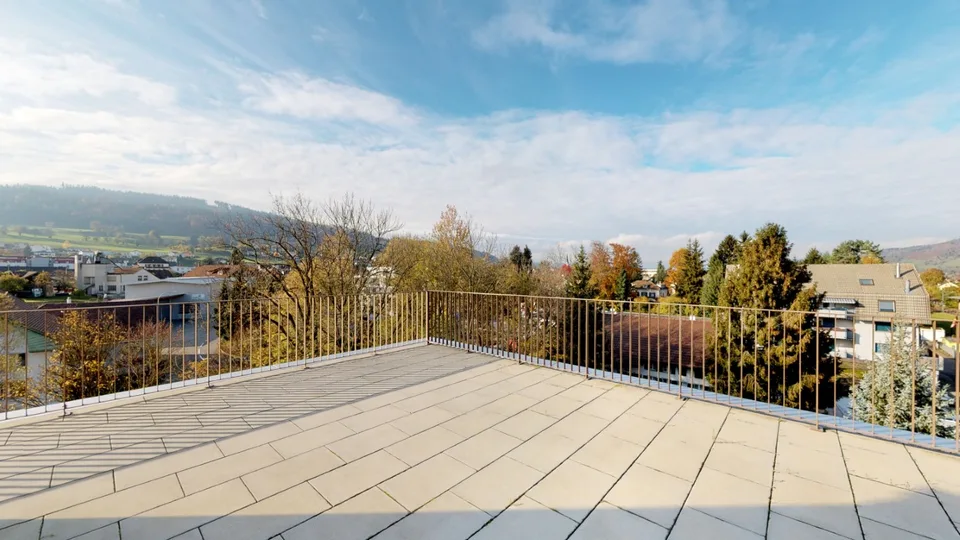 Charming 3.5-room attic apartment in Menziken – modern, quiet, and sunny