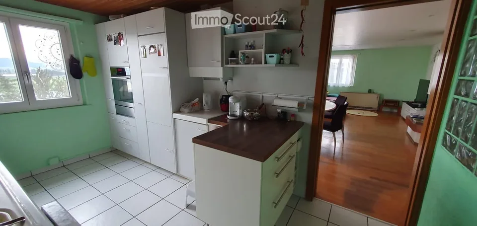 Geräumige 7-Zimmer-Dachgeschosswohnung an der Dorfstrasse in Wauwil