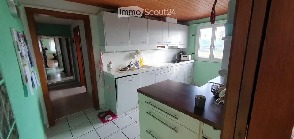 Geräumige 7-Zimmer-Dachgeschosswohnung an der Dorfstrasse in Wauwil