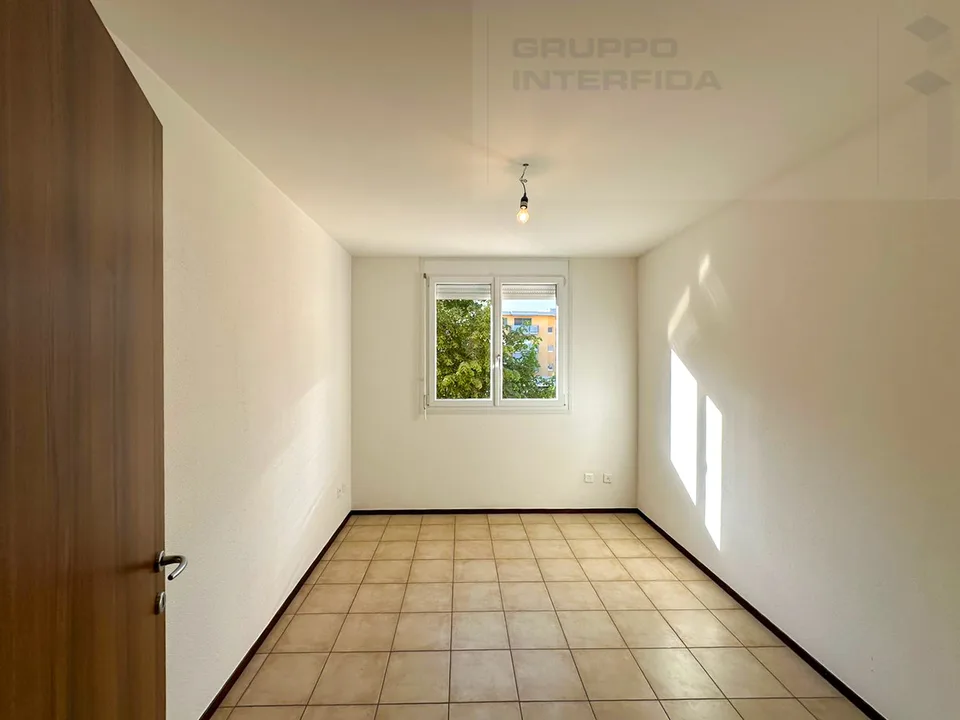 GROSSES APPARTMENT MIT BALKON – Foto 7 von 12
