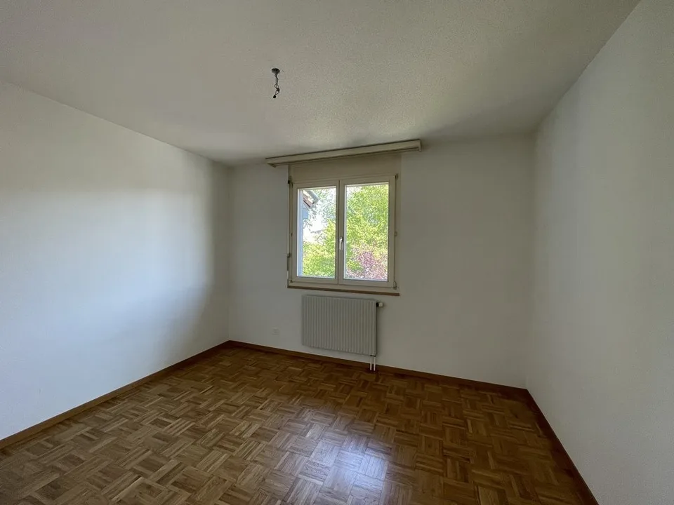 CORDAST (DE) - 1,5 Zimmer im 1. Stock