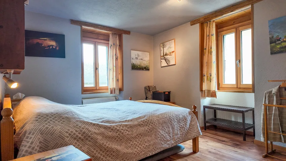 Prächtiges renoviertes Dorfhaus mit unabhängigem Studio – Foto 7 von 12