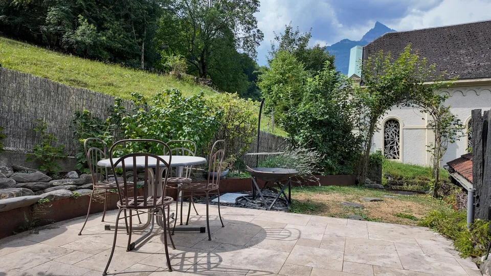 Prächtiges renoviertes Dorfhaus mit unabhängigem Studio – Foto 12 von 12