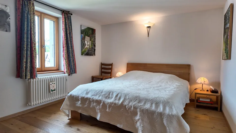 Prächtiges renoviertes Dorfhaus mit unabhängigem Studio – Foto 6 von 12