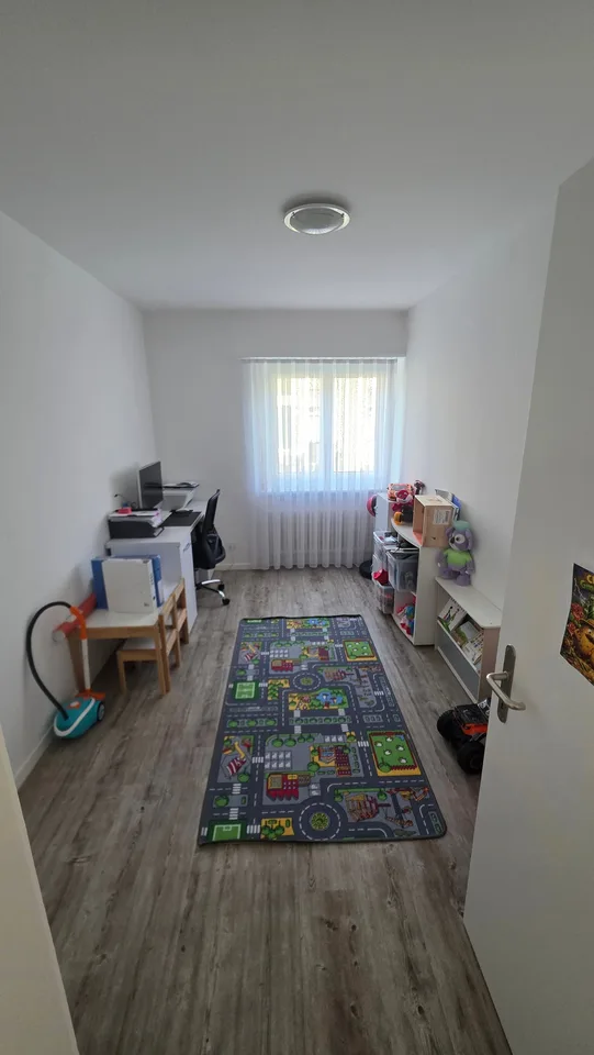 Appartement calme de 4 pièces avec balcon à Lengnau