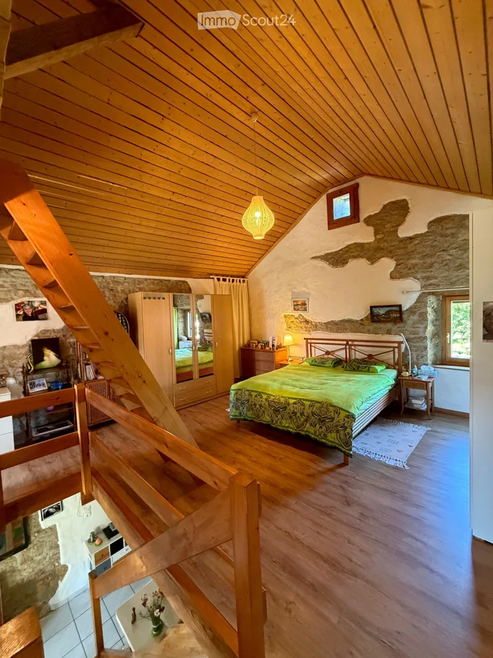 Autentica casa giurassiana con carattere e grande terreno e frutteto a Damvant – foto 10 di 30