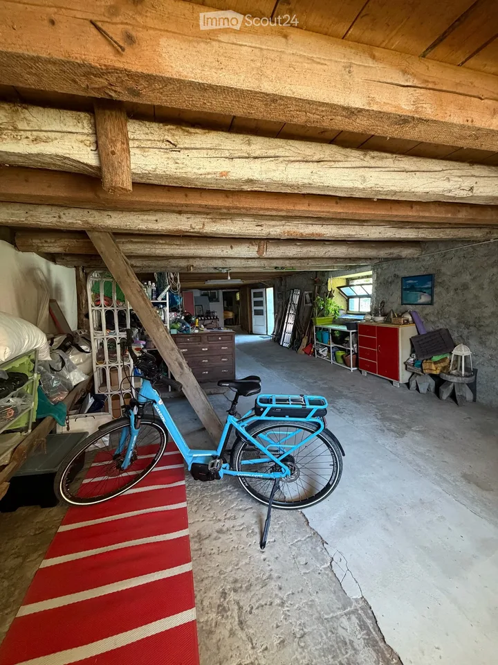 Autentica casa giurassiana con carattere e grande terreno e frutteto a Damvant – foto 25 di 30